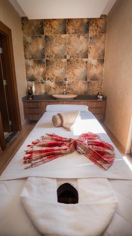 Motel Heksapolis Tavsancil Zewnętrze zdjęcie